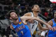 KG:文班也是人类并非不可针对 对他这种苍蝇拍就要硬碰硬强打他