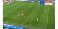 第67分钟，叶博亚接队友传球左脚抽射破门，海牛2-1领先海港