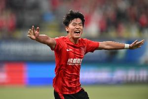 博主：茹萨、唐创回归成都蓉城赛前训练，胡荷韬单独训练